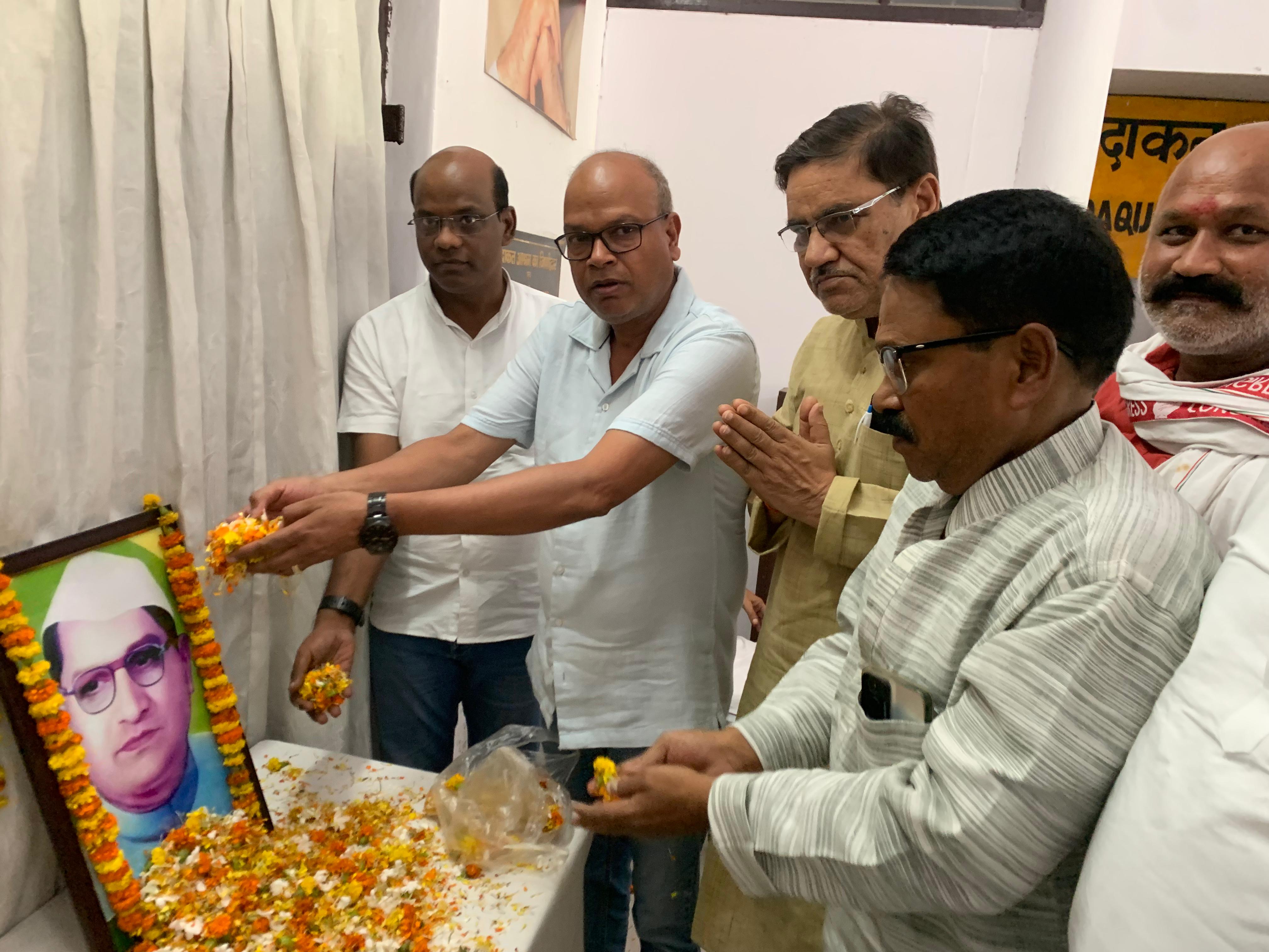   *प्रदेश कांग्रेस कमिटी ने मनाई स्वतंत्रता सेनानी अब्दुल कय्यूम अंसारी की 121वीं जयंती*